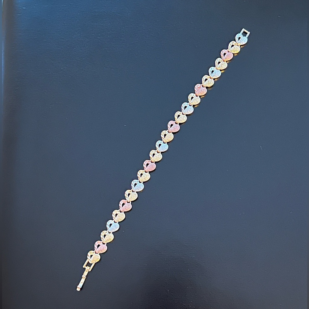 Tri-Color Gold tone bracelet - Picture 3 of 3